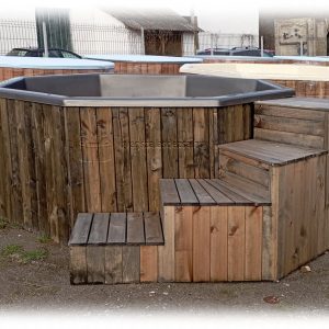 Körlépcső 2.45m oktogon dézsafürdőhöz